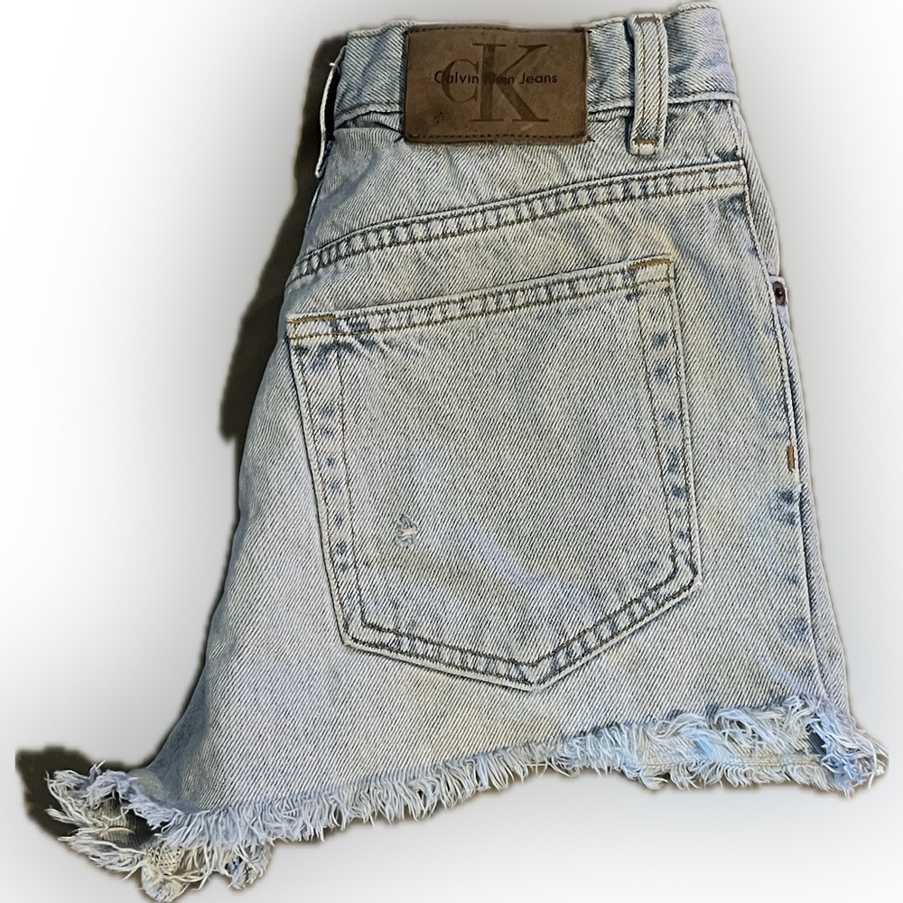 Calvin Klein High Waist Shorts W26